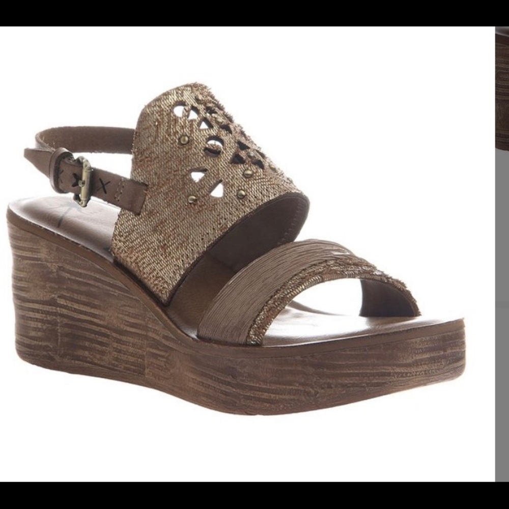 OTBT Gold Hippie Sandal